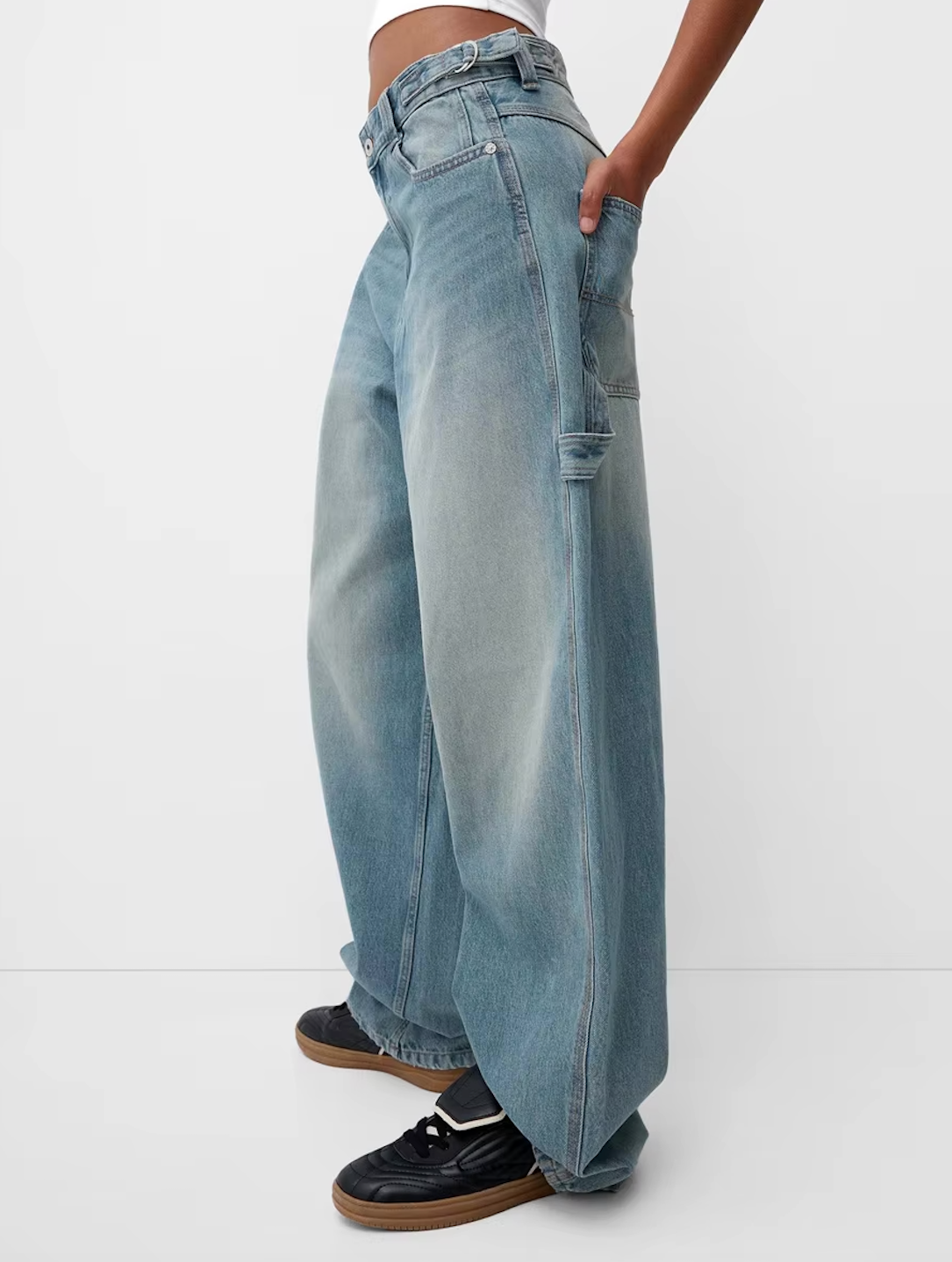 Muse's  Wide  Jeans 