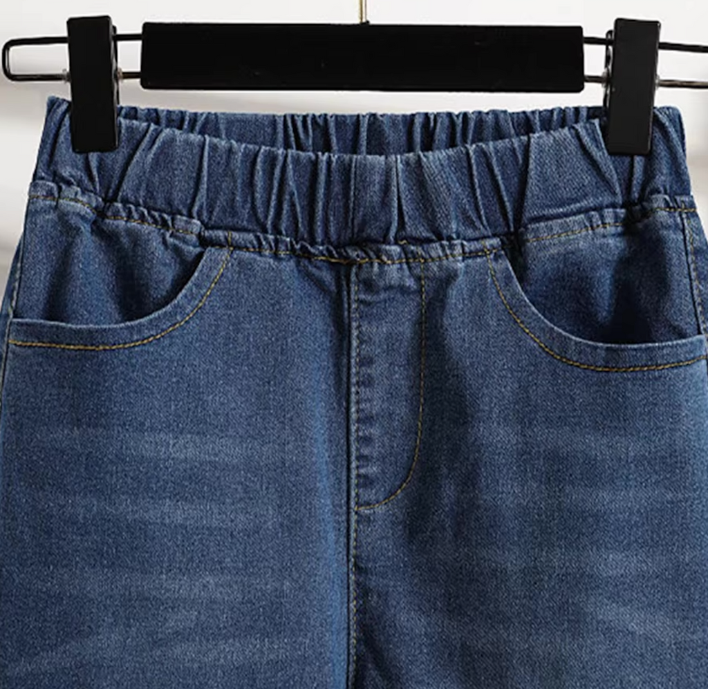  Amaris's Jeans