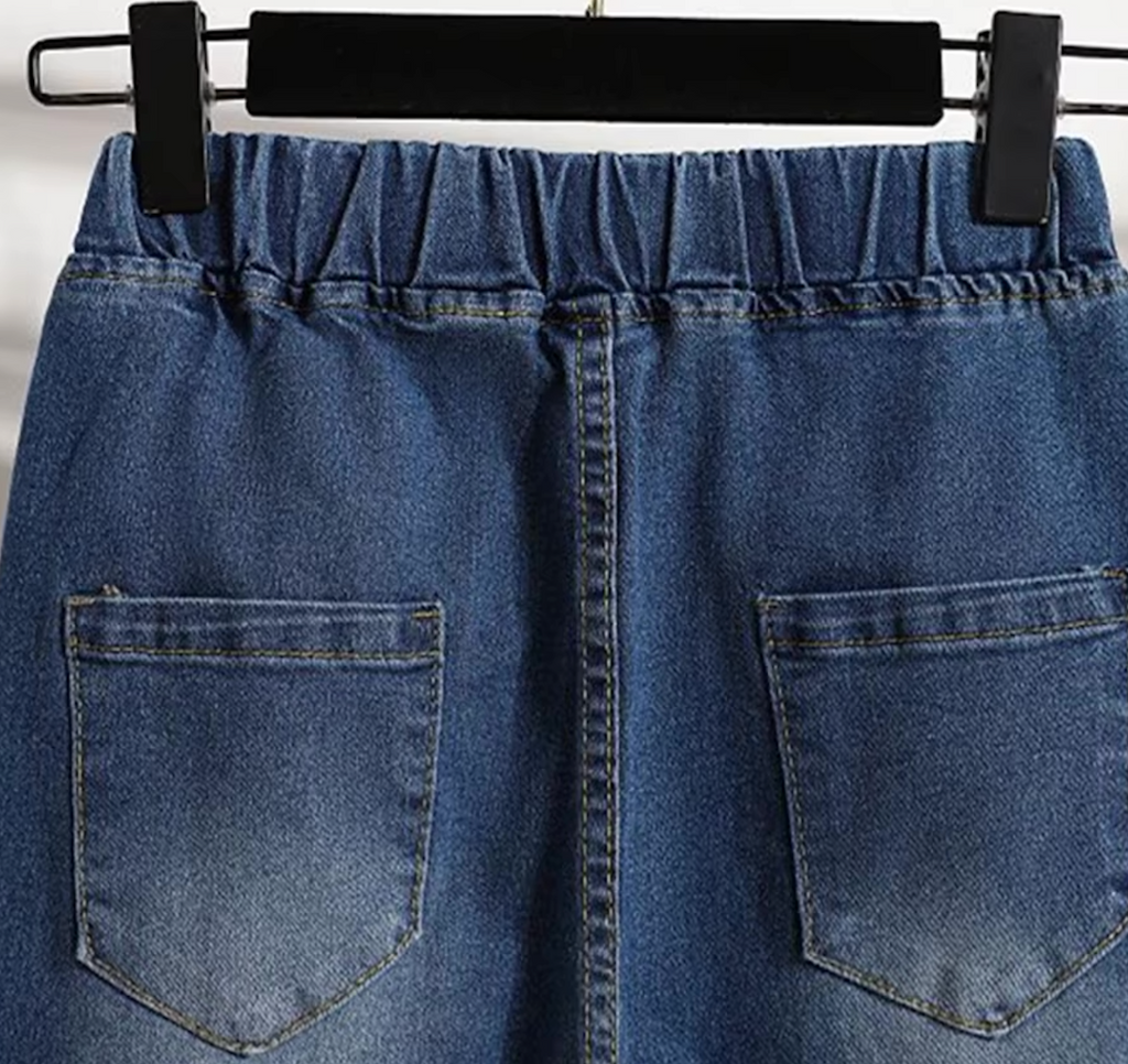  Amaris's Jeans