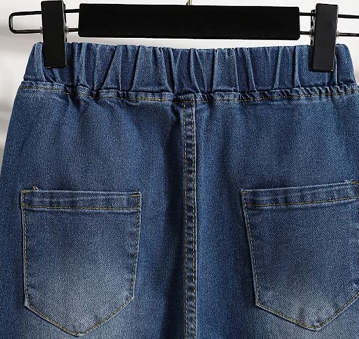  Amaris's Jeans